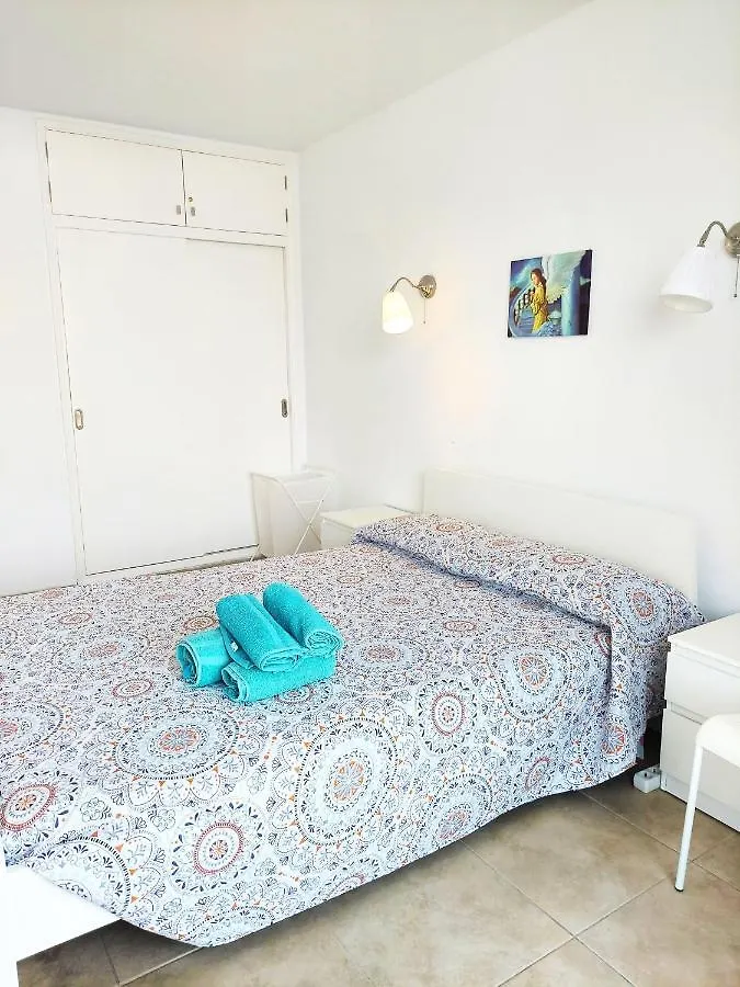 Blu Apartment, Wifi Free Pool View Costa Del Silencio Spain