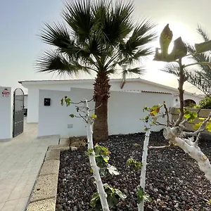  Holiday home Lovely Casa Tamaide - -
